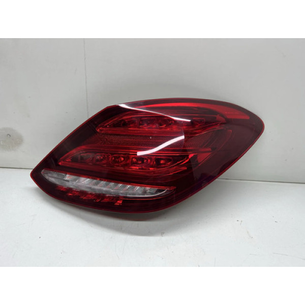 Lanterna Traseira Direita Mercedes C180 2015/2018 Original Direito/passageiro Vermelho