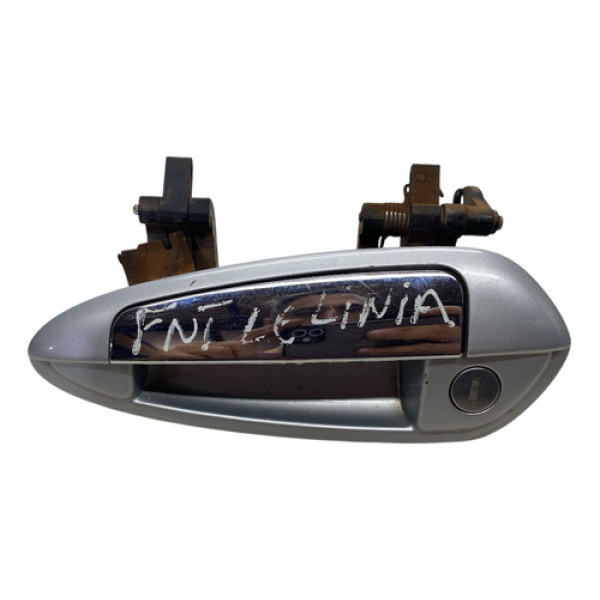 Maçaneta Externa Dianteira Esquerda Fiat Línea Dianteira