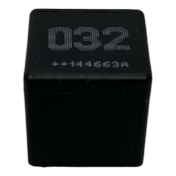 Relê 032 Mercedes C250 2016