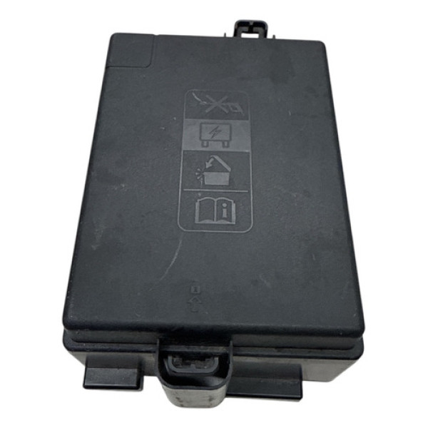 Tampa Da Caixa De Fusíveis Externa Chevrolet Tracker  2021