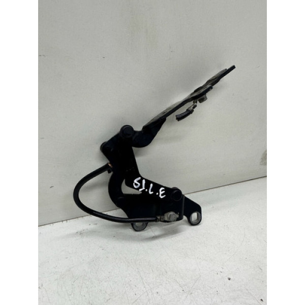 Dobradiça Braço Capô Esquerdo Bmw 120i 118i 130i 2005 A 2012