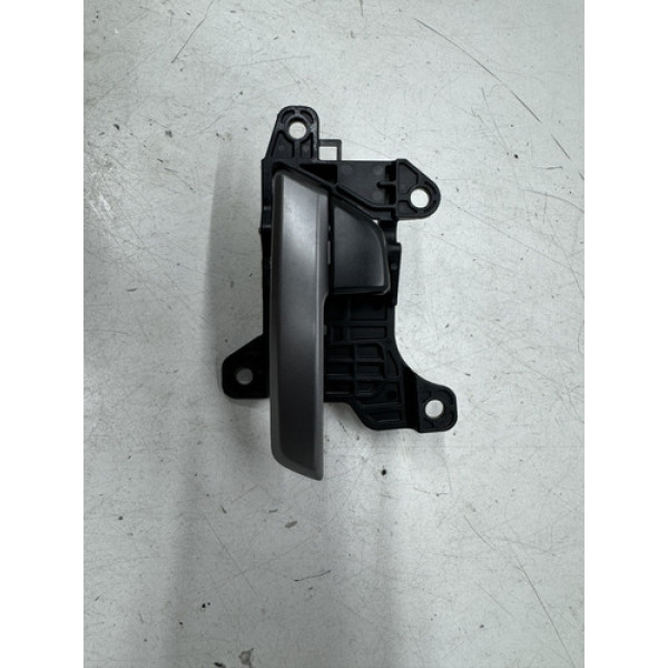 Maçaneta Interna Esquerda Hyundai Elantra 17/18