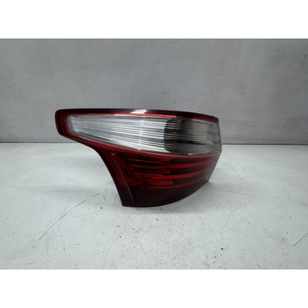 Lanterna Esquerda Fiat Gran Siena Com Detalhe