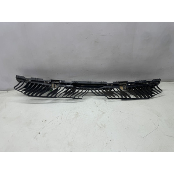 Guia Central Parachoque Traseiro Volkswagen Polo 2018