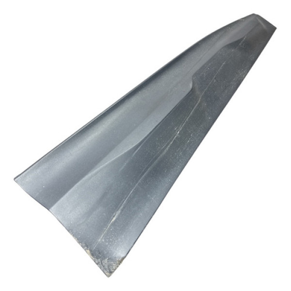 Moldura Aplique Porta Dianteira Direita Chevrolet Tracker