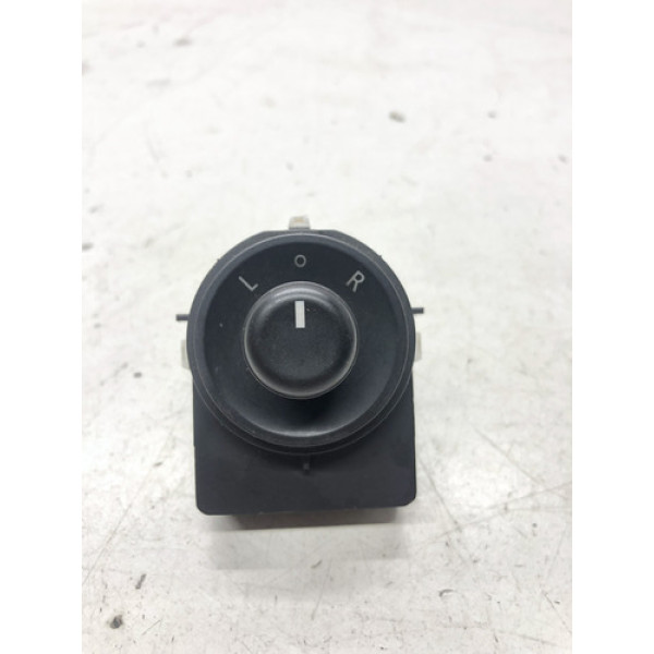 Botão Ajuste Retrovisor Chevrolet Onix 9546071