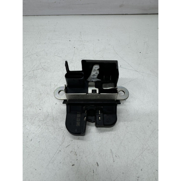 Fechadura Tampa Traseira Volkswagen Fusca 12-16  5m0827505f