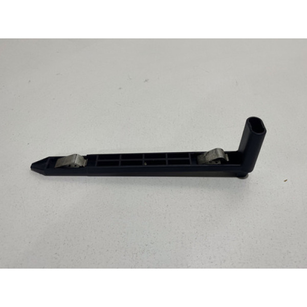 Trava Farol Volvo Xc60 (grande)