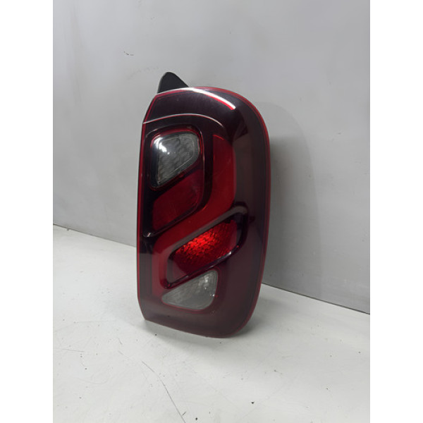 Lanterna Direita Renault Duster 2016 Direito/passageiro