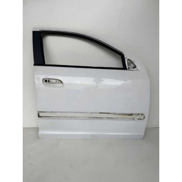 Porta Dianteira Direita Chevrolet Cobalt Dianteira Branco