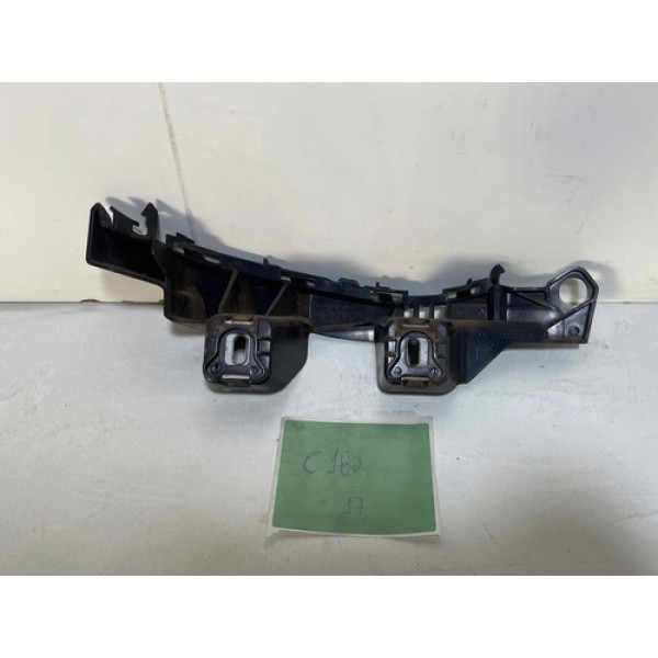 Guia Parachoque Traseiro Direito Mercedes C180 C200 2015 Dia