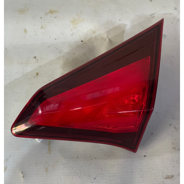 Lanterna Traseira Direita Tampa Nissan Kicks Até 2020 Direito