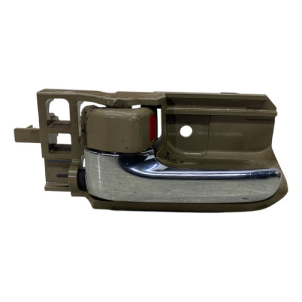 Maçaneta Interna Esquerda Toyota Hilux 2005 A 2015