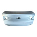 Tampa Traseira Chevrolet Ônix Sedan Com Detalhe  Branco